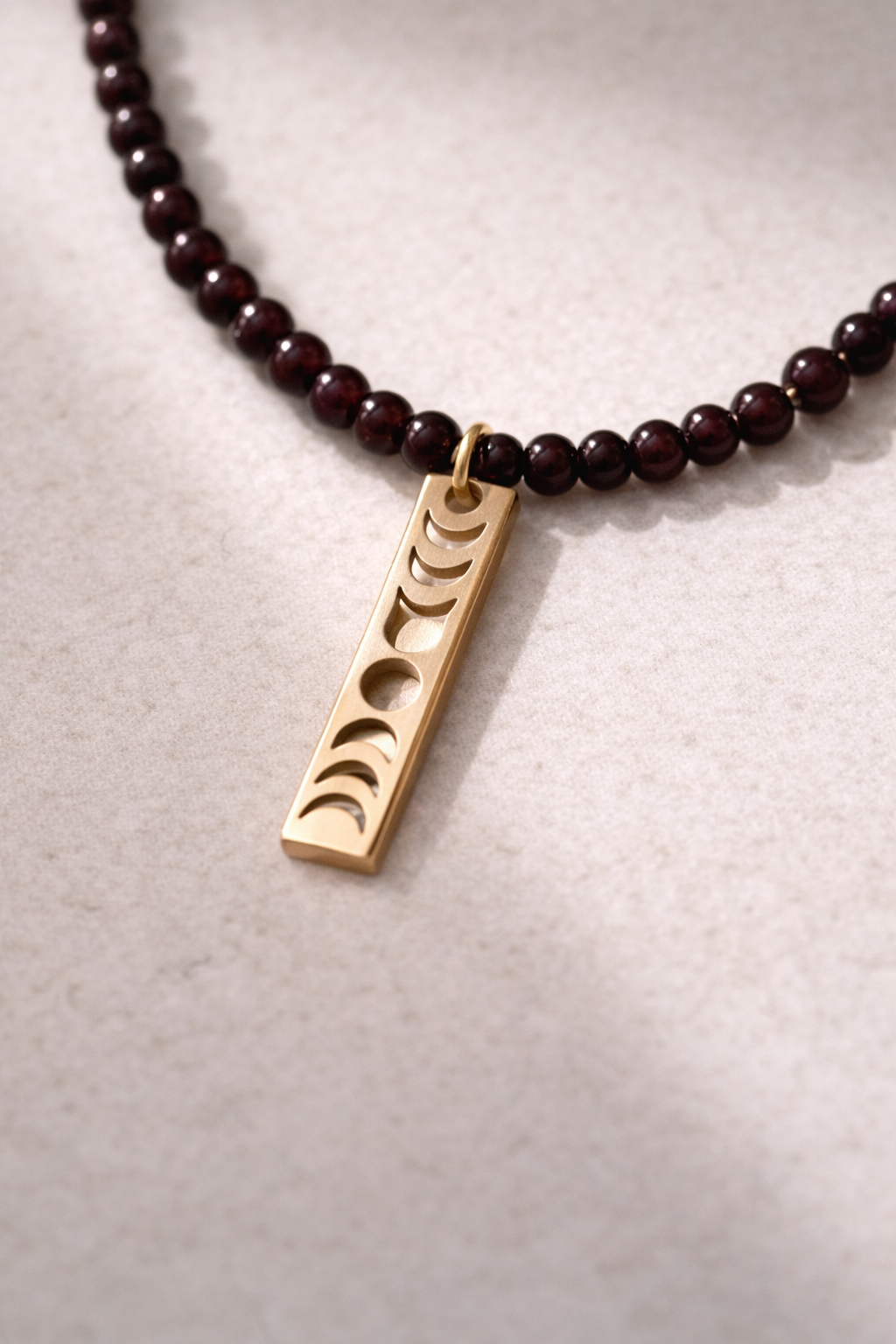 Garnet Necklace with Moon Phase Pandant Gold