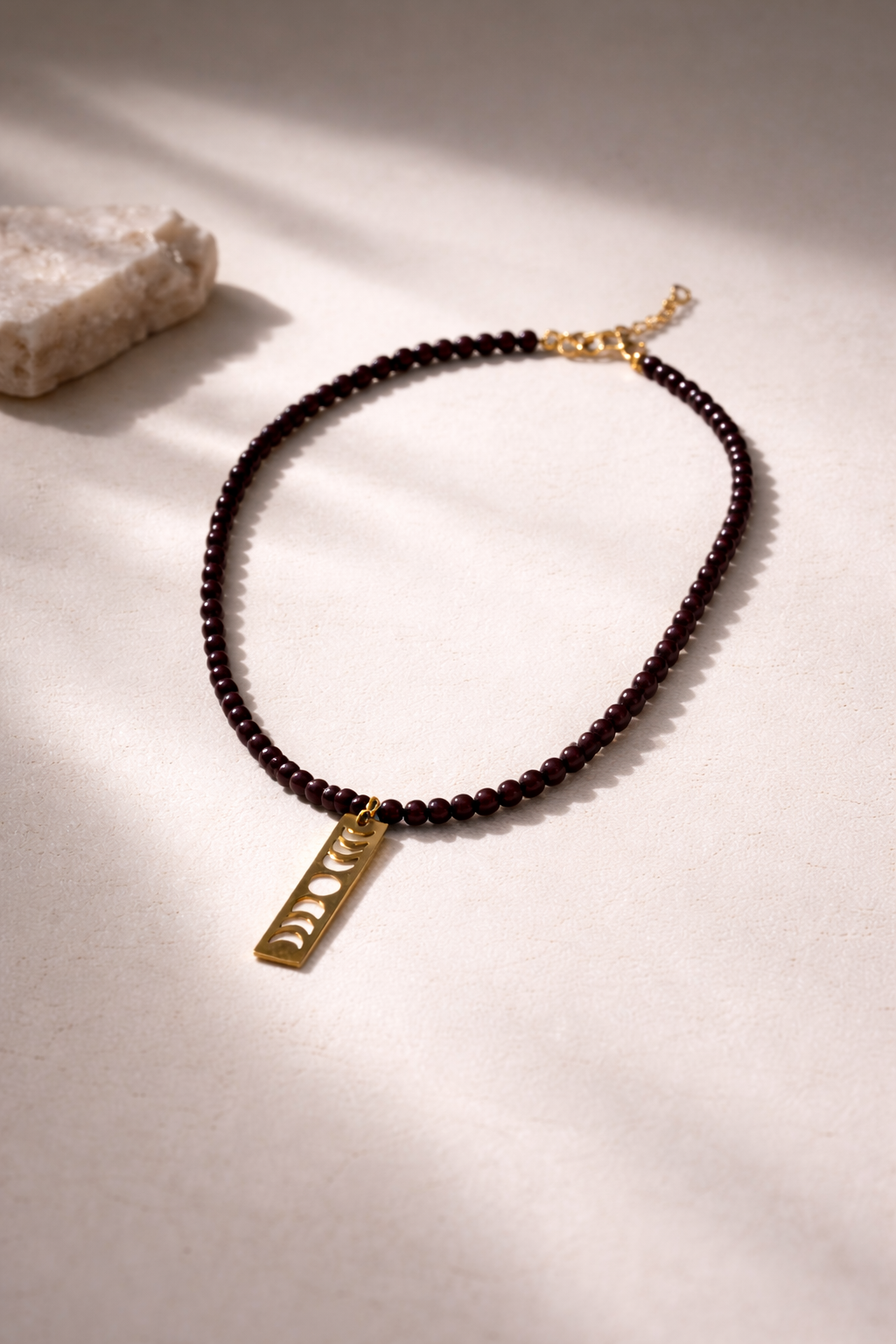 Garnet Necklace with Moon Phase Pandant Gold