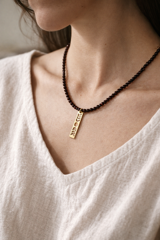 Garnet Necklace with Moon Phase Pandant Gold